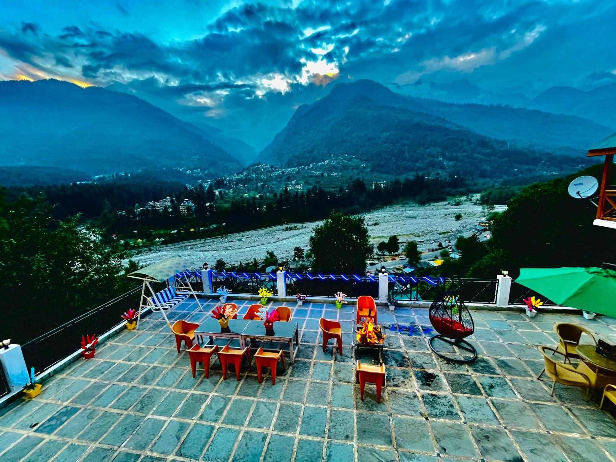 Hotel Hollywood Manali - Scenic River & Mountain View With Premium Rooms Exterior foto