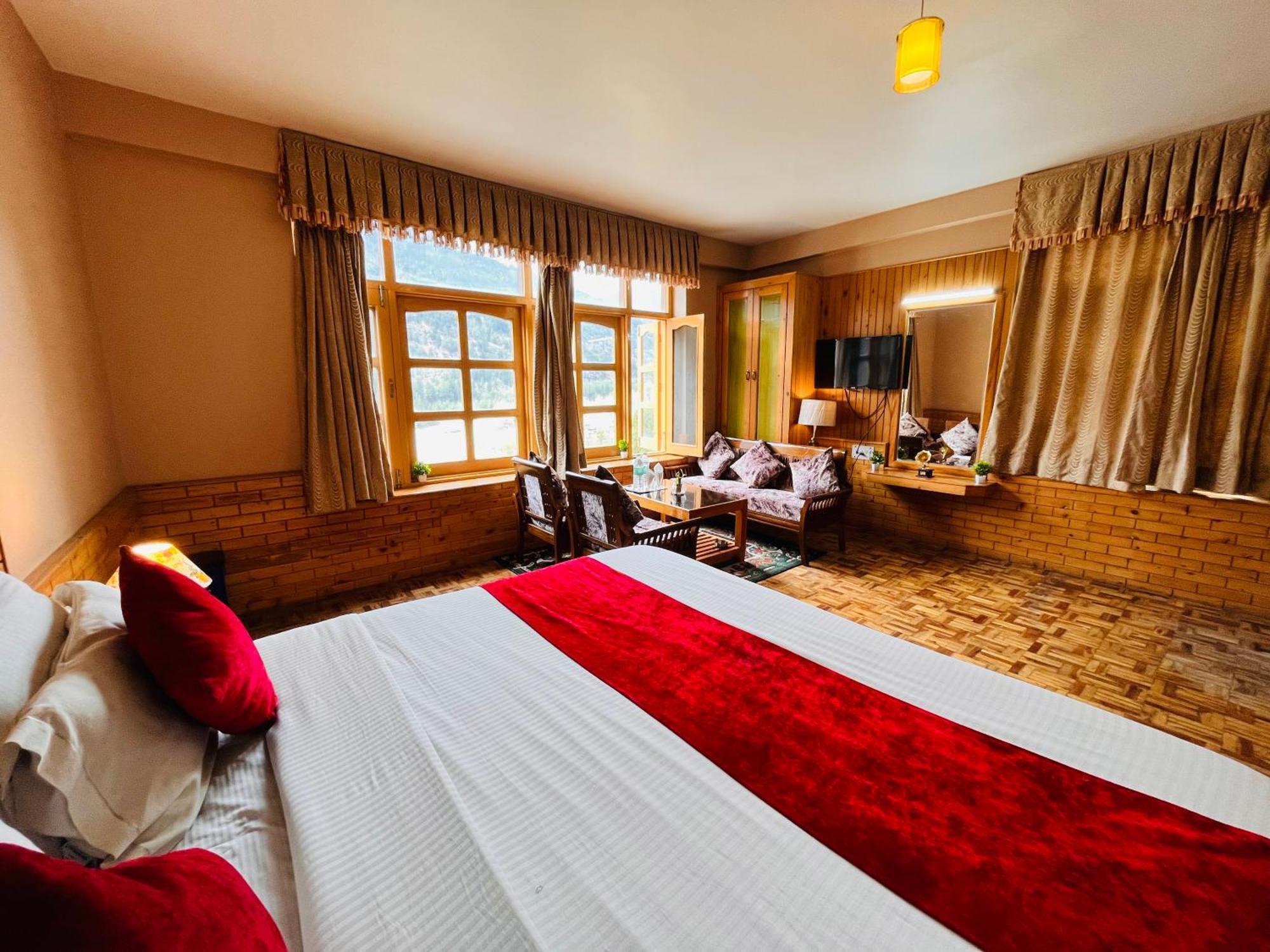 Hotel Hollywood Manali - Scenic River & Mountain View With Premium Rooms Exterior foto
