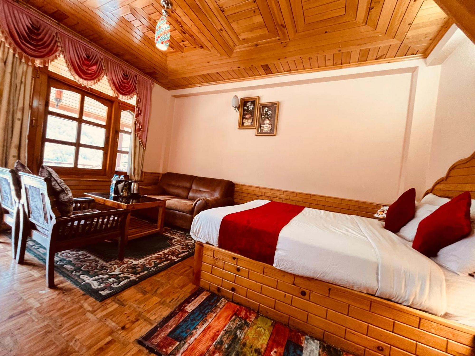 Hotel Hollywood Manali - Scenic River & Mountain View With Premium Rooms Exterior foto